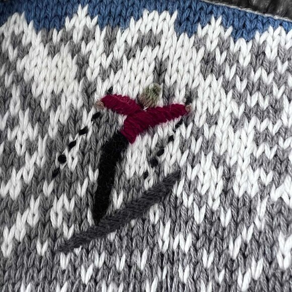 Vintage Woolrich Women's Gray Red Long Sleeve Button Down Ski Cardigan size  M - Picture 7 of 12